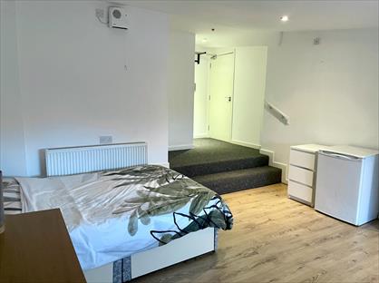 Studio Flat, Lower High Street, WS10