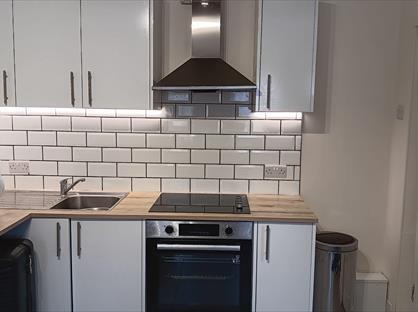 Studio Flat, Wokinh, GU22