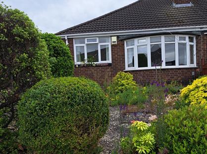 2 Bed Bungalow, Kingswear Parade, LS15