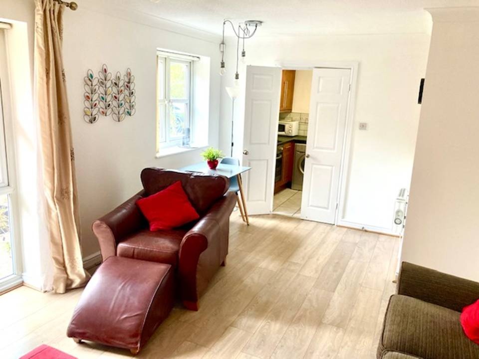 2 Bed Flat, Piccadilly Village, M1 photo 4