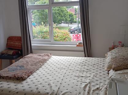 Room in a Shared House, Whatley Avenue, SW20