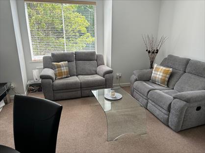 2 Bed Flat, The Gables, N12