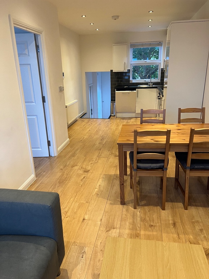 3 Bed Maisonette, Old Kent Road, SE15