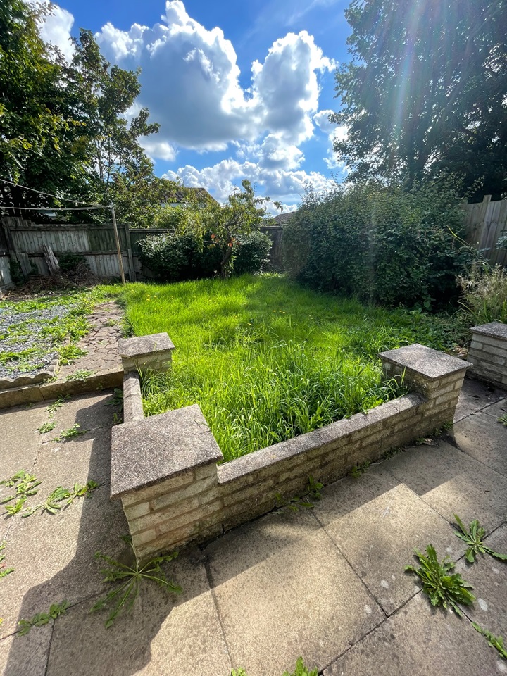 4 Bed End Terrace, Leahurst Crescent, B17 photo 5