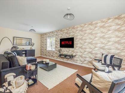 4 Bed Detached House, Jennings Close, NN5