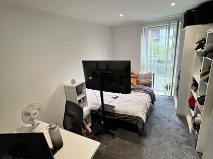 Room in a Shared Flat, Zenith Close, NW9