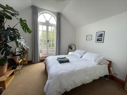 2 Bed Detached House, Navarino Road, E8