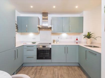 1 Bed Flat, Langley Court, BR3