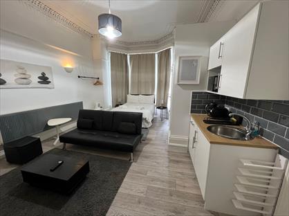 Room in a Shared House, Nottingham Road, CR2