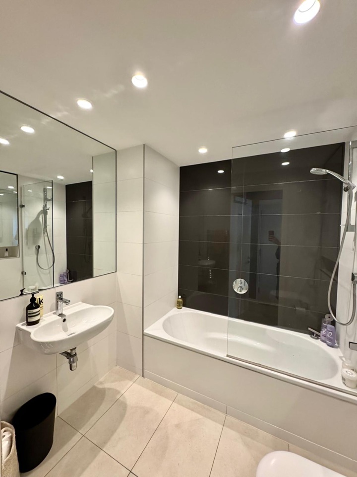 Additional image 6 of 1 Bed Flat, Walworth Road, SE1, N1 7GU