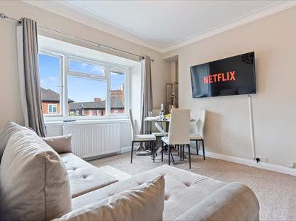2 Bed Flat, Empire Court, HA9
