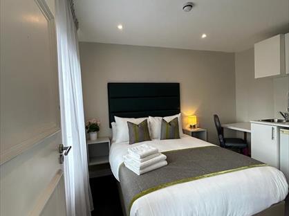 Studio Flat, Finchley Road, NW3