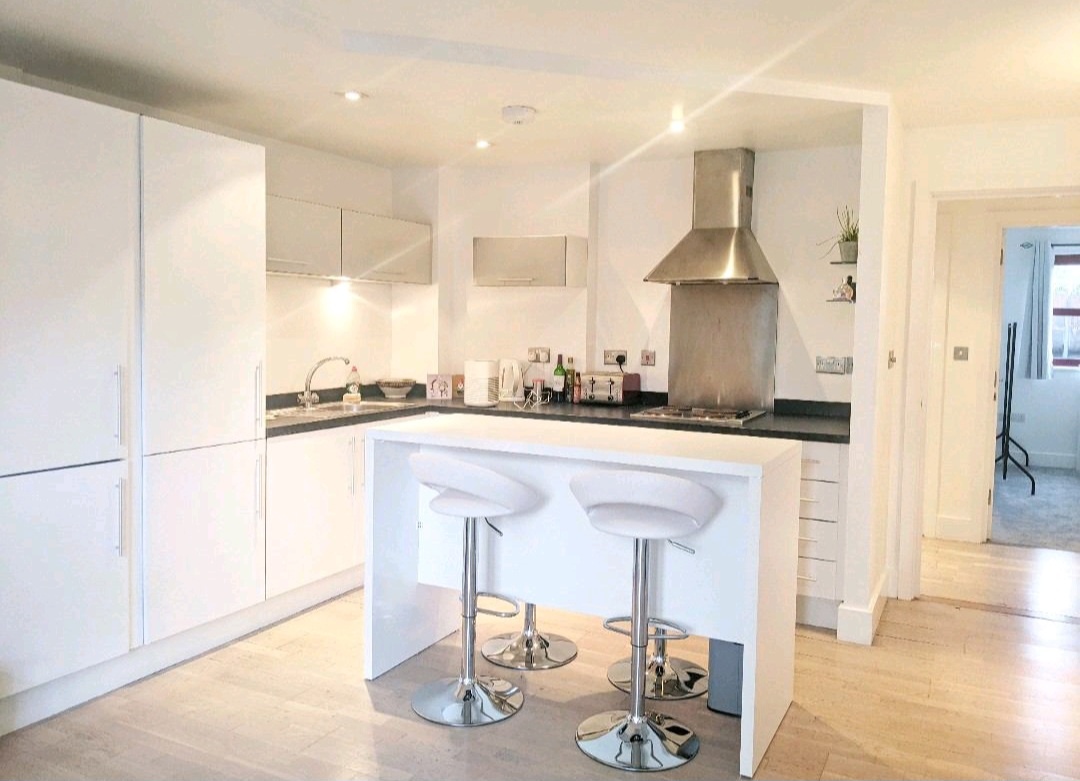 2 Bed Flat, Eagle Works West, E1 photo 2