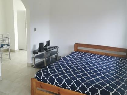 Studio Flat, Wedgwood Avenue, MK14