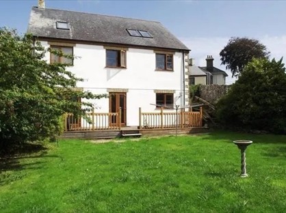 6 Bed Detached House, Ash Park Terrace, PL14