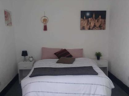 Room in a Shared House, Waterloo Road, ST6