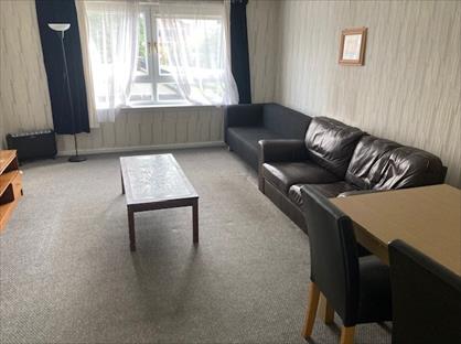 3 Bed Flat, St. Mungo Avenue, G4
