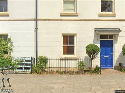 Room in a Shared House, High Street, NN5