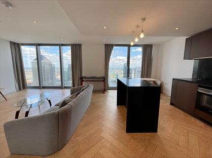 2 Bed Flat, Marsh Wall, E14