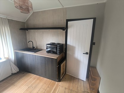 Bedsit, Godwin Road, BN3