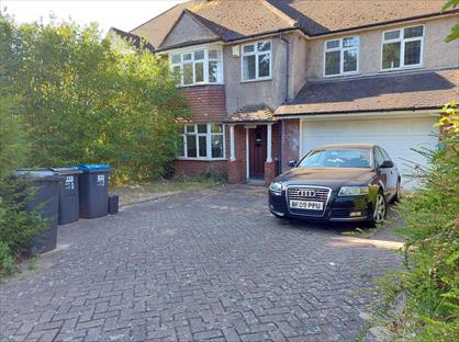 5 Bed Semi-Detached House, Gravell Hill, CR0