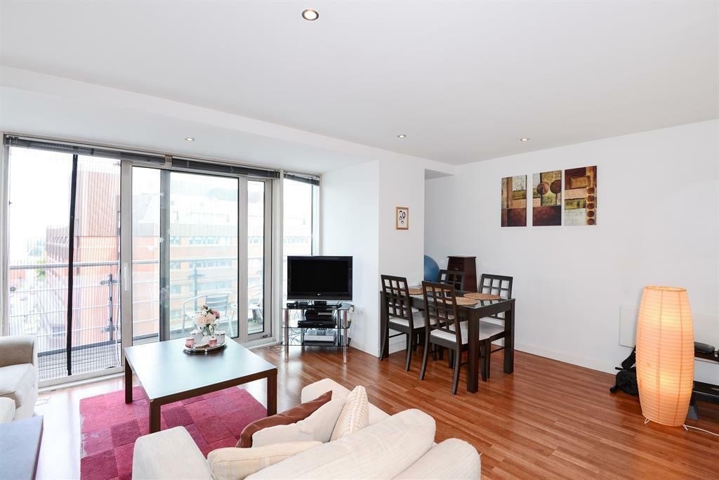 2 Bed Flat, Albion Street, LS2 photo 4