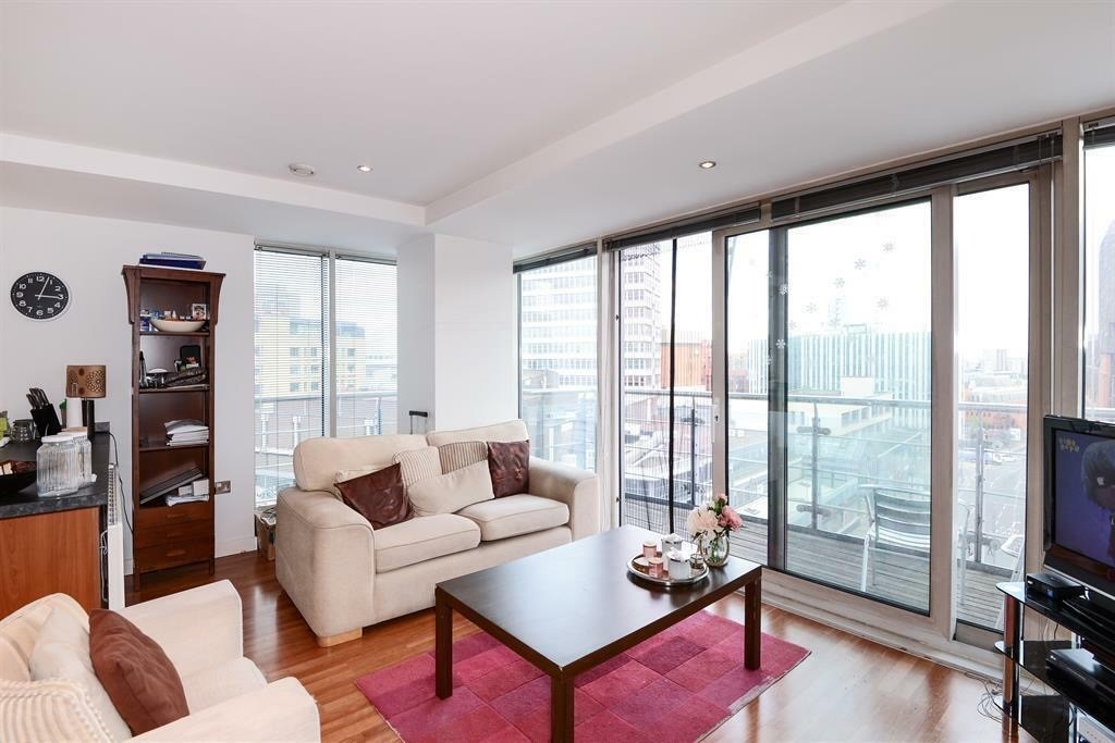 2 Bed Flat, Albion Street, LS2 photo 3