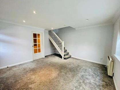 1 Bed End Terrace, Kingsley Court, RM2