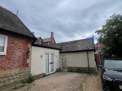 1 Bed Bungalow, Clifton Drive North, FY8