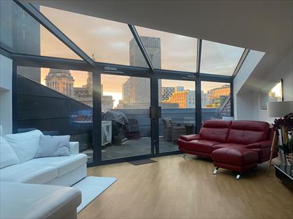 3 Bed Flat, Mann Island, L3