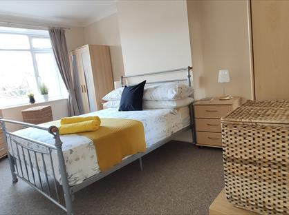 1 Bed Flat, Acorn Walk, SE16