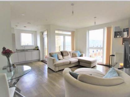 2 Bed Flat, Delphi House, EN5
