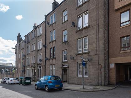 1 Bed Flat, Cunningham Street, DD4
