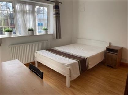 1 Bed Flat, Currey Road, UB6