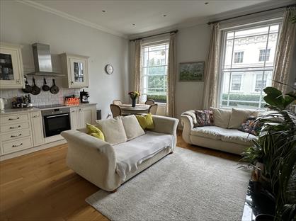1 Bed Flat, Gloucester Street, SW1V