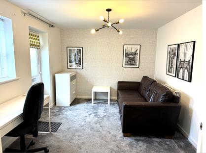 2 Bed Flat, Savernake Court, B29