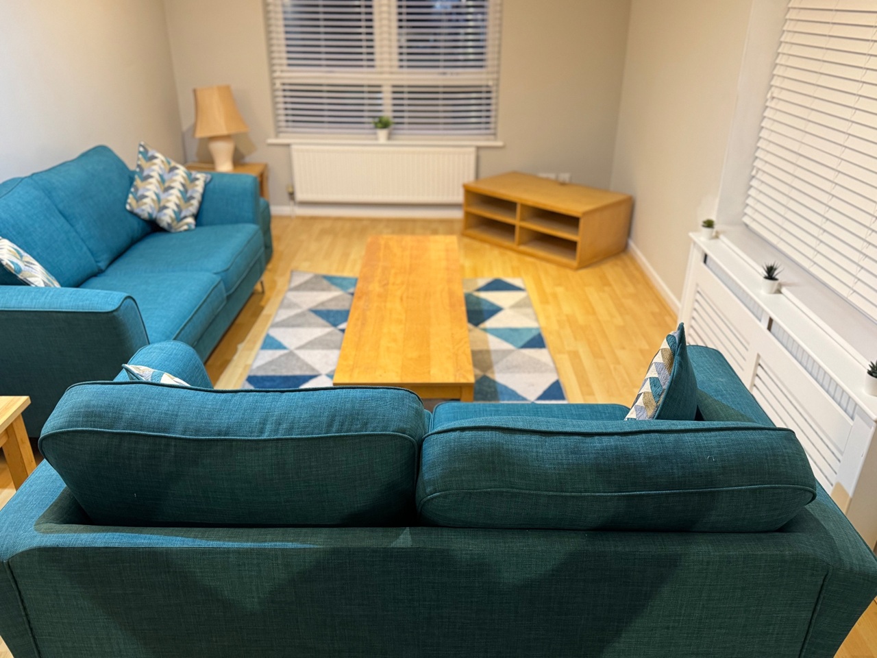 3 Bed Flat, Carlton Way, CB4 photo 2