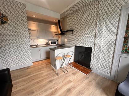 1 Bed Flat, Wardlaw Terrace, EH11