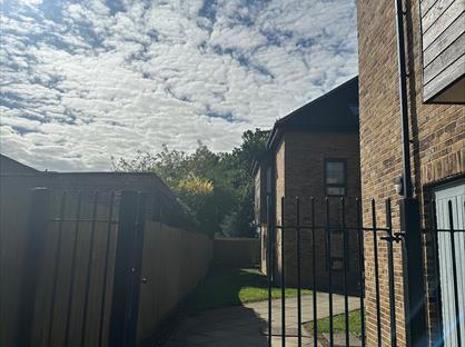 2 Bed Flat, Broadfields, HA2