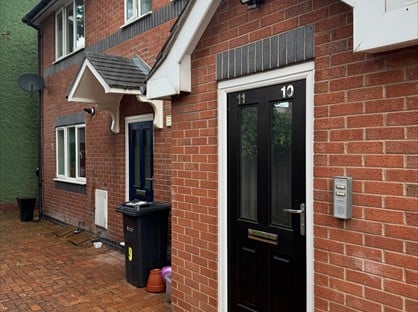 2 Bed Flat, Victoria Mews, CH65