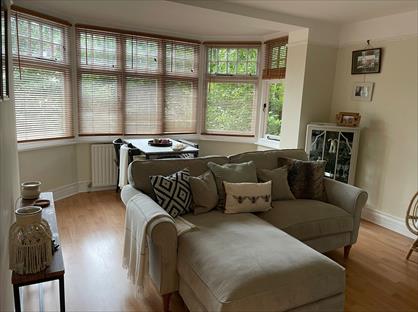 1 Bed Flat, Woodfalls, BH2