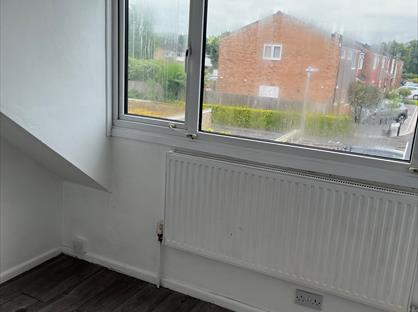 4 Bed Semi-Detached House, Champions Way, EN11