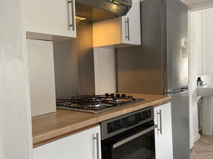2 Bed Flat, Dunstable Road, LU1