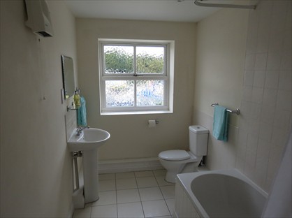 1 Bed Flat, Albany Gardens, CO2