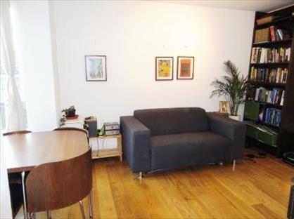 Studio Flat, Amber Court, N7