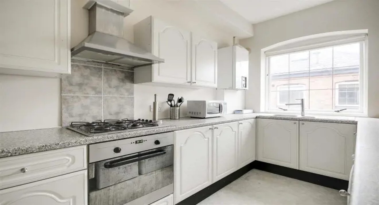 3 Bed Flat, Radford Road, NG7