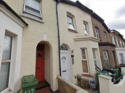 Studio Flat, Eardley Road, SW16