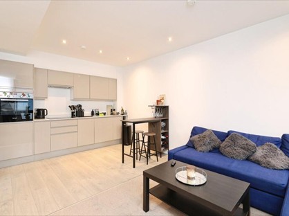 1 Bed Flat, Arliss Court, WD17