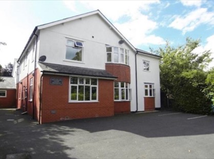 2 Bed Flat, Cop Lane, PR1