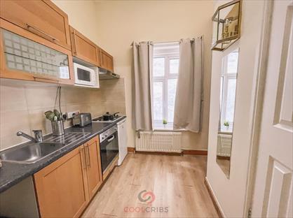 Studio Flat, Linden Gardens, W2